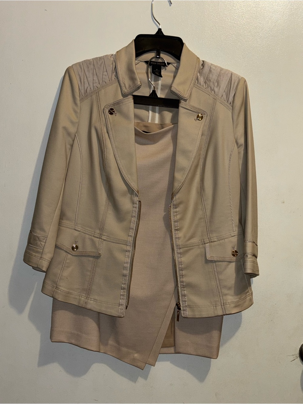 White House Black Market Beige Tailored Blazer with Quilted Shoulders